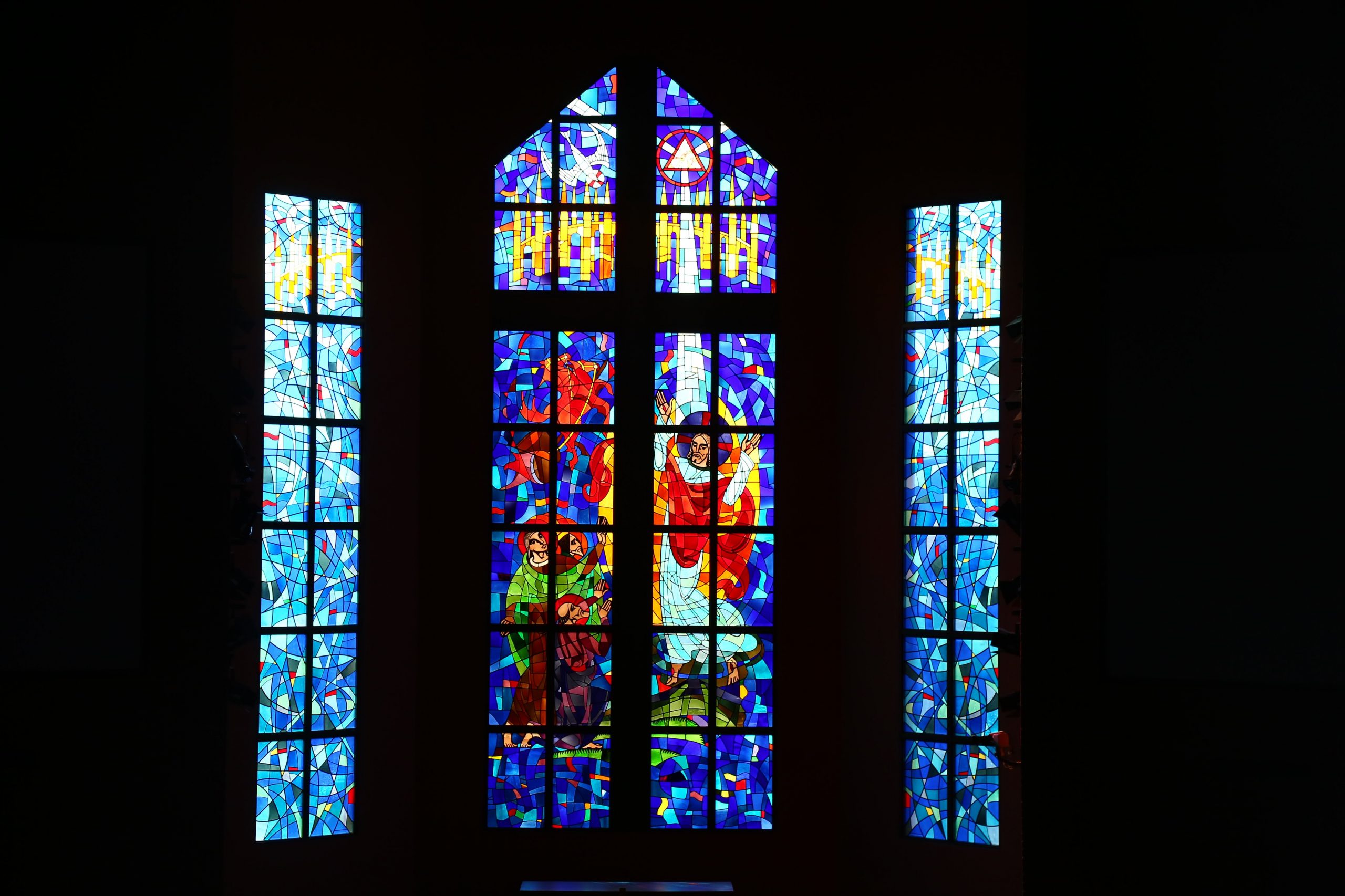 Sanct Stained Glass2